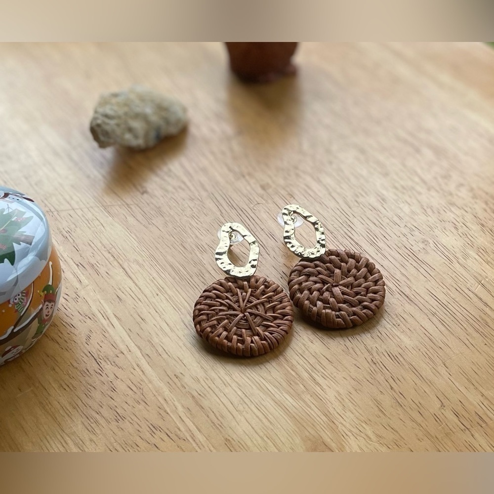 Round Rattan Straw Woven Earrings